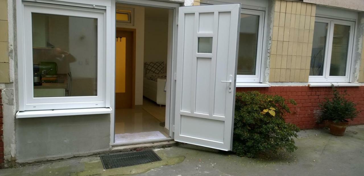 Pensionsappartments Blitz Wiesbaden Bagian luar foto